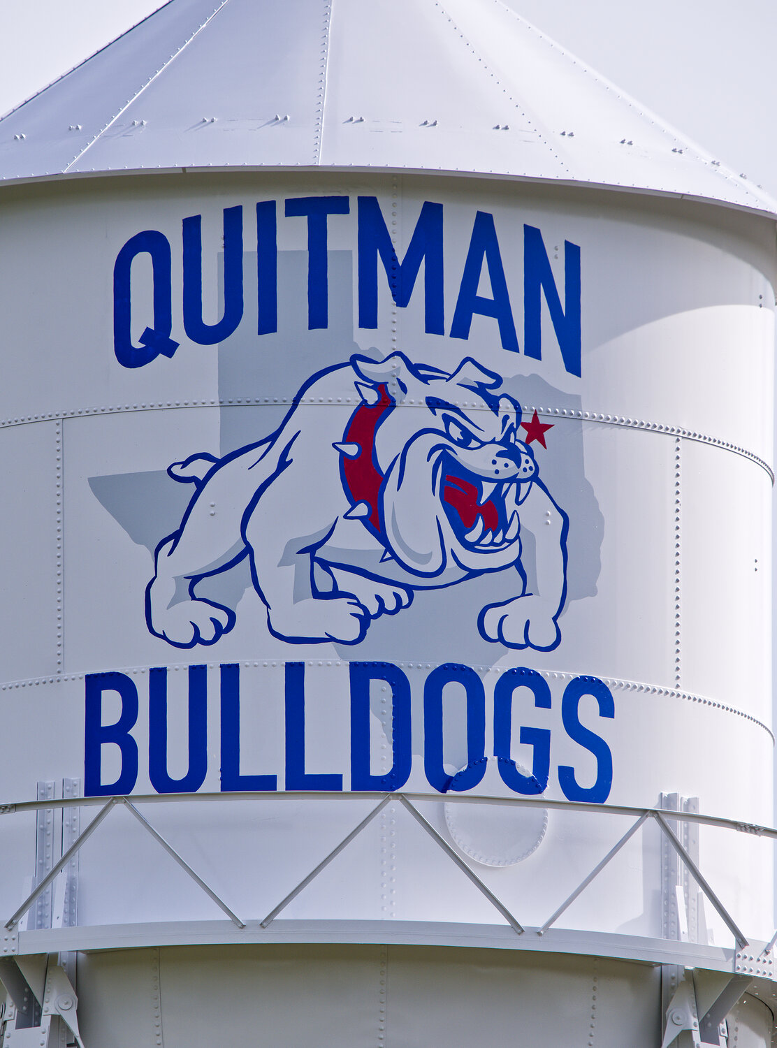 The new-look Quitman water tower.